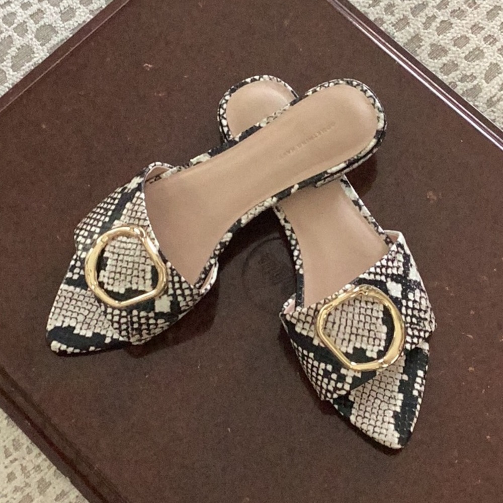 Great condition flats!